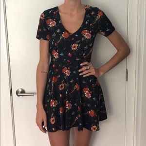 Floral Print baby-doll V-Neck Dreas
